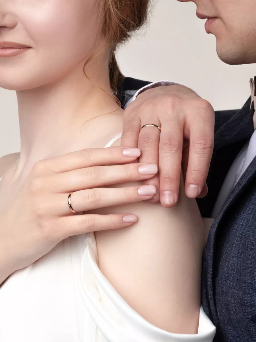 Кольцо обручальное золотое - 2